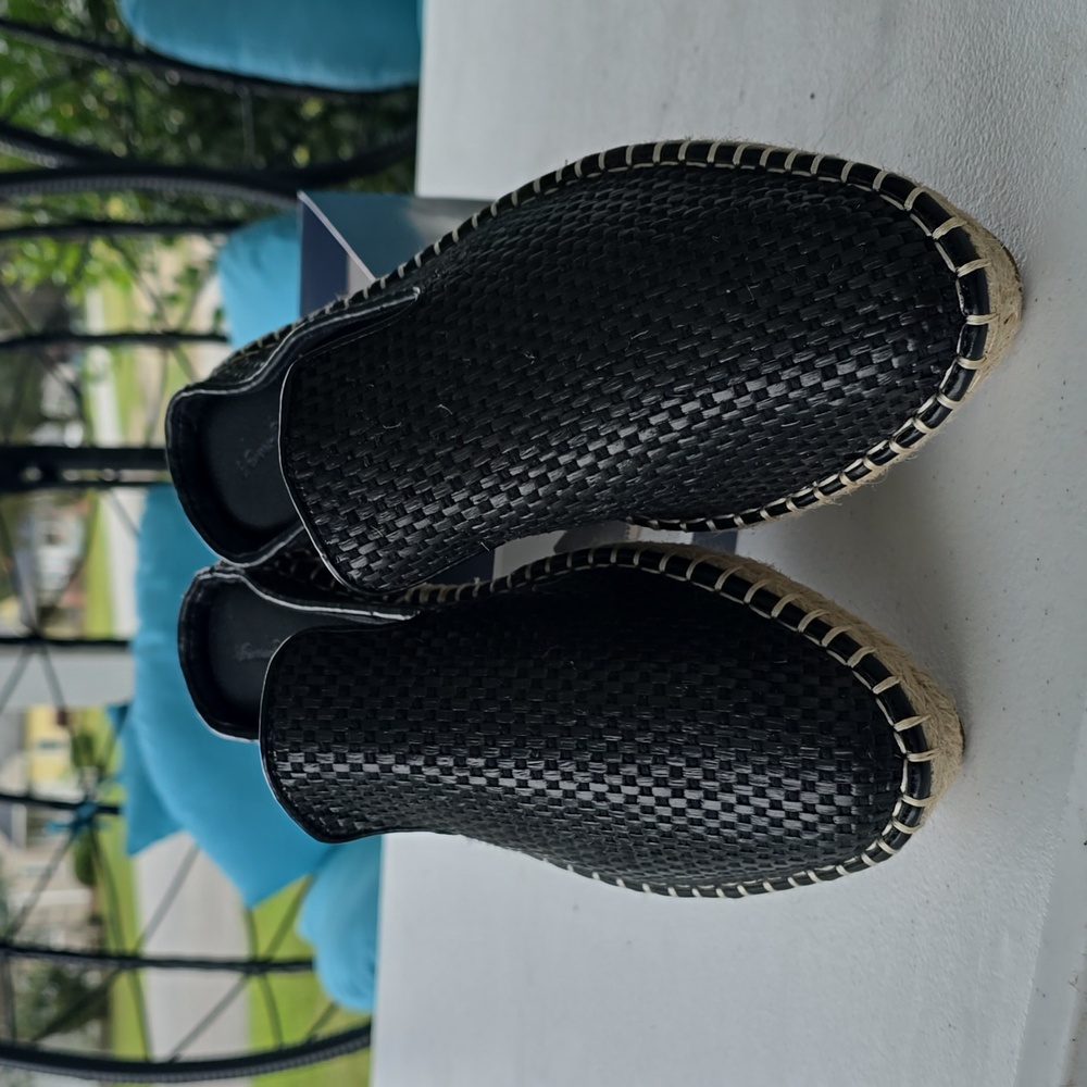 Black Woven Men's Slip-On Shoes